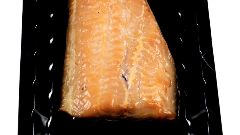 Alertă alimentară într-un mare hipermarket din România. Un sortiment de pește a fost retras de la rafturi