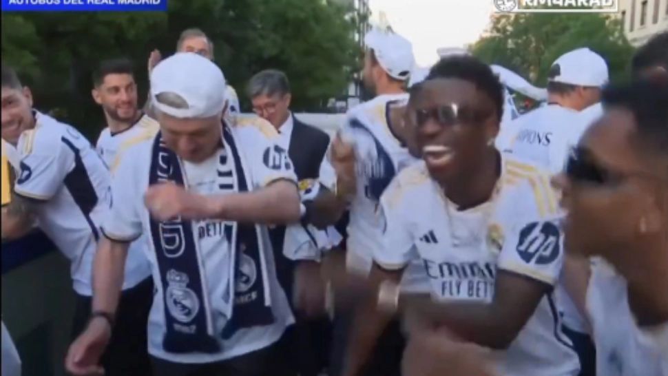 VIDEO. Echipa Real Madrid a dansat după o melodie românească în timpul „paradei victoriei”