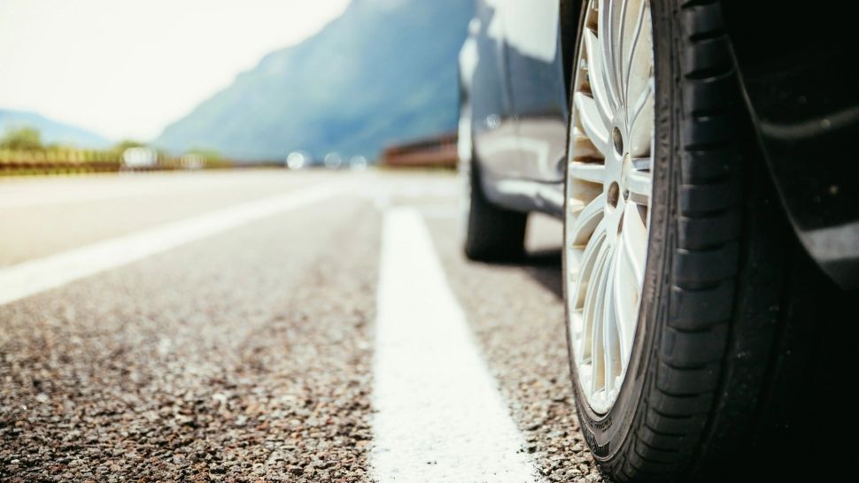 Există limită de viteză pe șosele atunci când e caniculă?  Ce se întâmplă la temperaturi de peste 35ºC