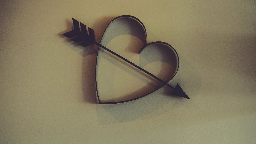 3 nativi din zodiac, loviți puternic de săgeata lui Cupidon în această vară! Sfaturi uimitoare pentru restul nativilor: cum să atragi iubirea în 2024