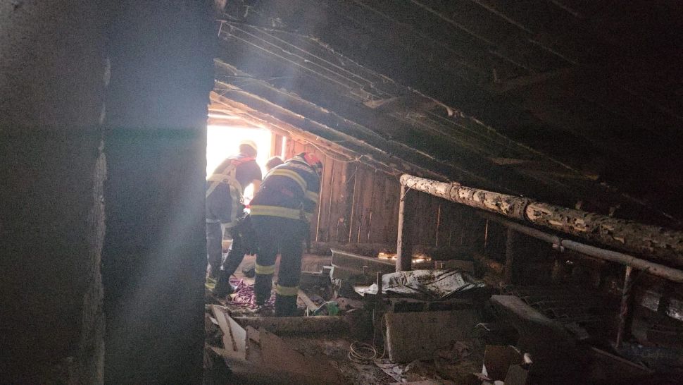 Primul deces din cauza CANICULEI. Un bărbat din Vaslui a murit din cauza arsurilor solare severe, în timp ce repara acoperișul unui bloc