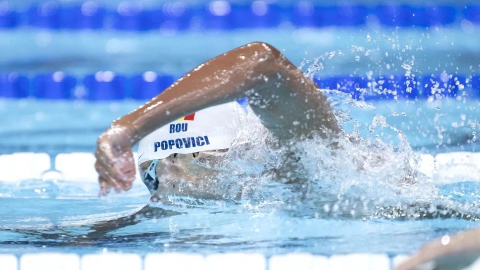 David Popovici cucerește aurul olimpic: Victorie impresionantă la proba de 200 metri liber de la Paris