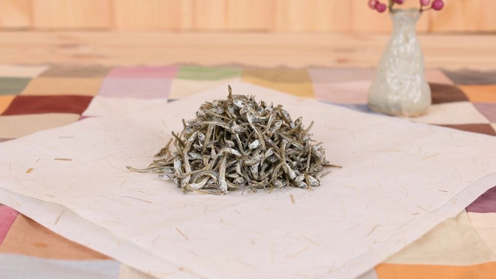 Cât costă o porție de hamsii la mare în 2024. Prețuri amețitoare pe litoral