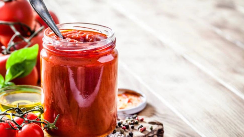 Bulion tradițional românesc. Rețeta originală de pastă de roșii recomandată de Radu Anton Roman