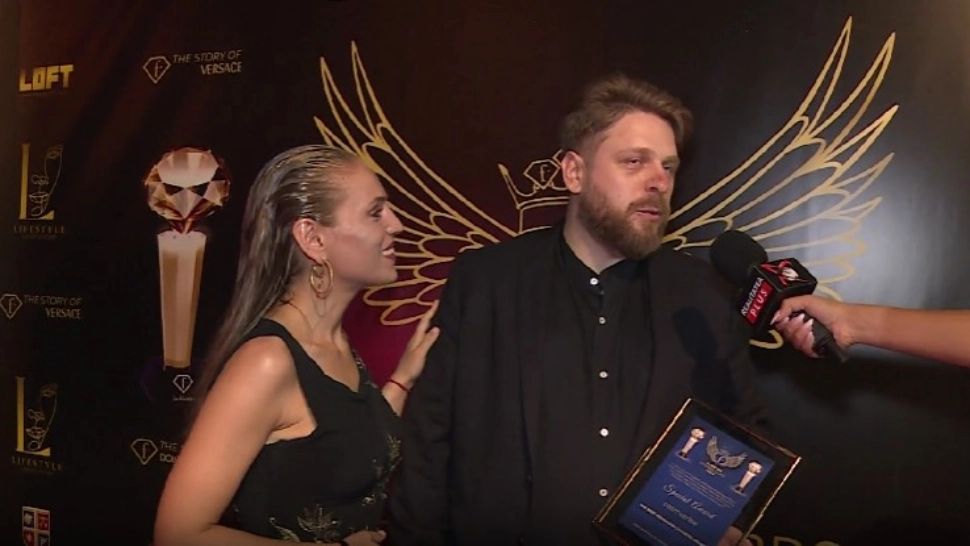 Premiu uriaș pentru un brand inovativ de cosmetice din România. Fondatorii COSMETRICE,  recunoscuți pe întreg globul pentru inovațiile lor - VIDEO