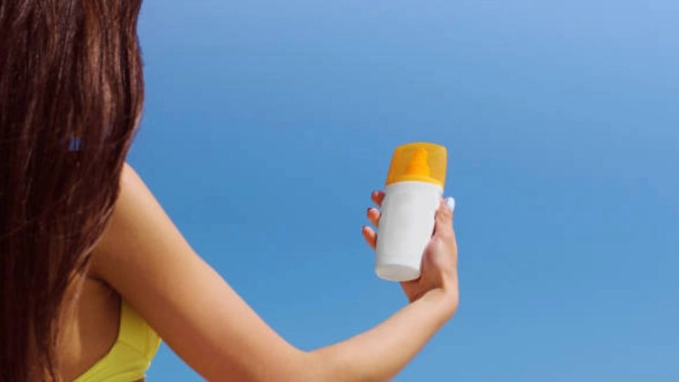 Atenție la cremele solare. 9 produse neconforme prezintă risc CHIMIC - INFOCONS