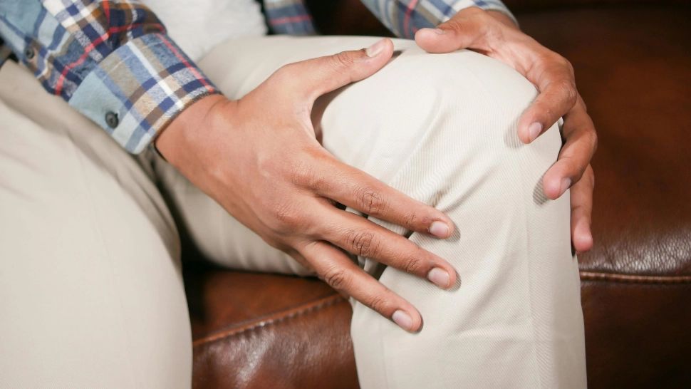 Ce cauze pot avea durerile de genunchi. Când ar trebui să te îngrijoreze acest lucru și ce trebuie să faci