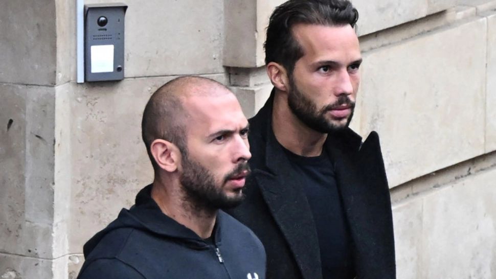 Andrew și Tristan Tate, liberi să părăsească România. DECIZIA instanței și reacția avocatului celor doi milionari acuzați că exploatau femei