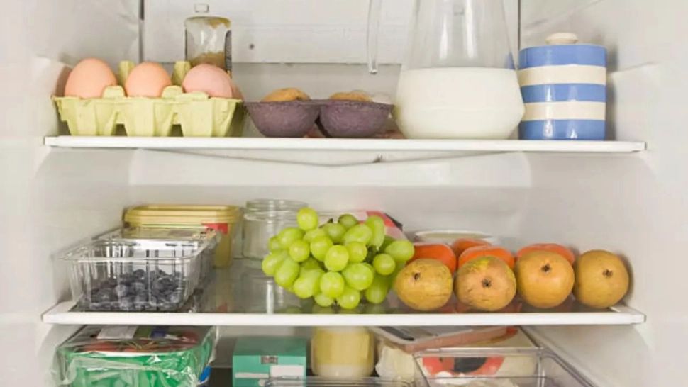 Regulile de aur pentru ca frigiderul să consume mai puțin curent. Trucuri prin care poți să reduci factura la energie