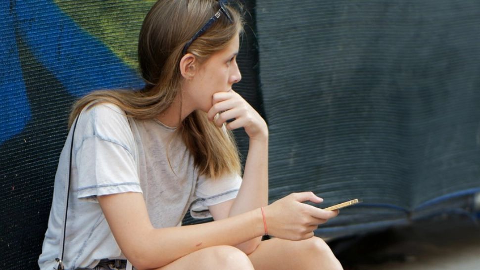 Elevi prinși cu telefoanele la Bacalaureat 2024 din cauza mesajelor Ro-Alert