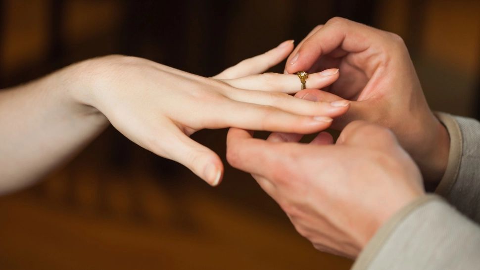 5 zodii de bărbați care se căsătoresc după 40 de ani. Dacă vrei să faci casă cu ei, mai ai de așteptat!