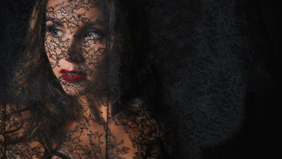 Zodia invidiată de toate femeile. Are un farmec aparte și cucerește orice bărbat: care este atuul ei imbatabil