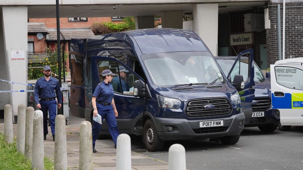 Rămăşiţele umane găsite în cele două valize de pe Podul Bristol din Anglia, identificate. Suspectul, acuzat de ASASINAT