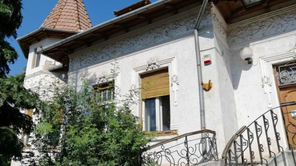 O fostă vilă a lui Nicolae Ceaușescu a fost scoasă la licitație. Care este prețul de pornire stabilit de autorități