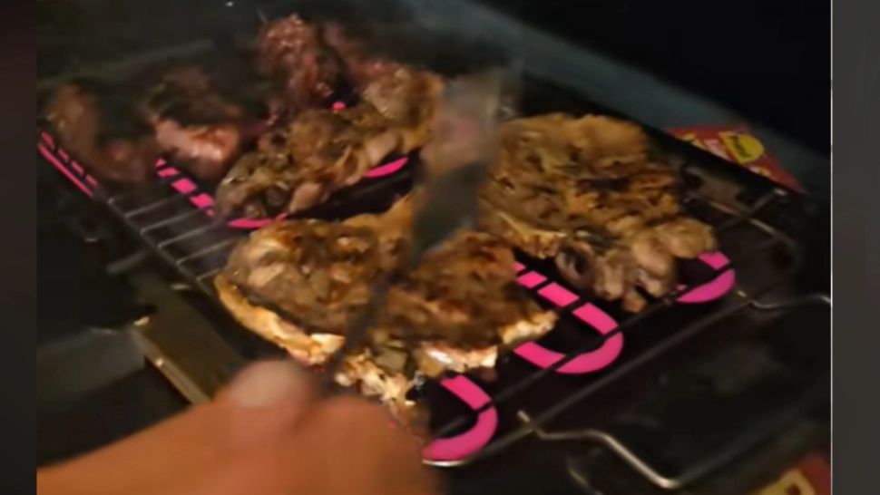 Grătar la etajul 8, în toiul nopții, în cartierul Rahova! Ce amendă riscă bărbatul: imagini uluitoare - VIDEO