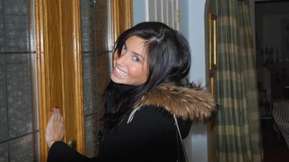 Controversa sinuciderii profesorei în vârstă de 27 de ani: familia obține revizuirea cazului după 10 ani