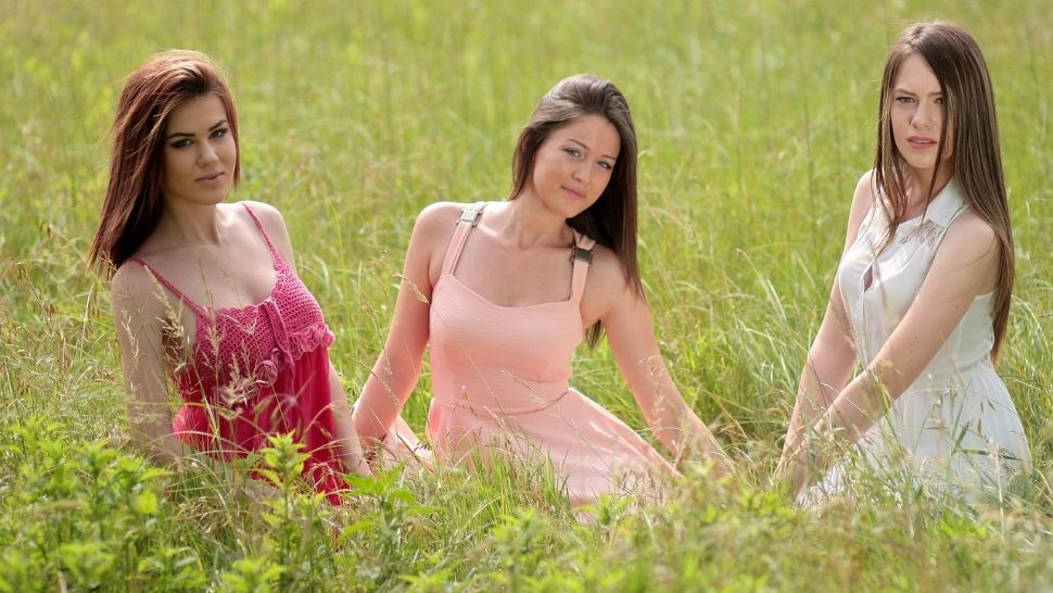 Ce trebuie să facă fetele nemăritate pe 15 august. Tradiții și obiceiuri de Sfânta Maria 2024