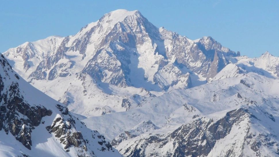 Cinci schiori au murit în Munții Alpi din cauza avalanșelor