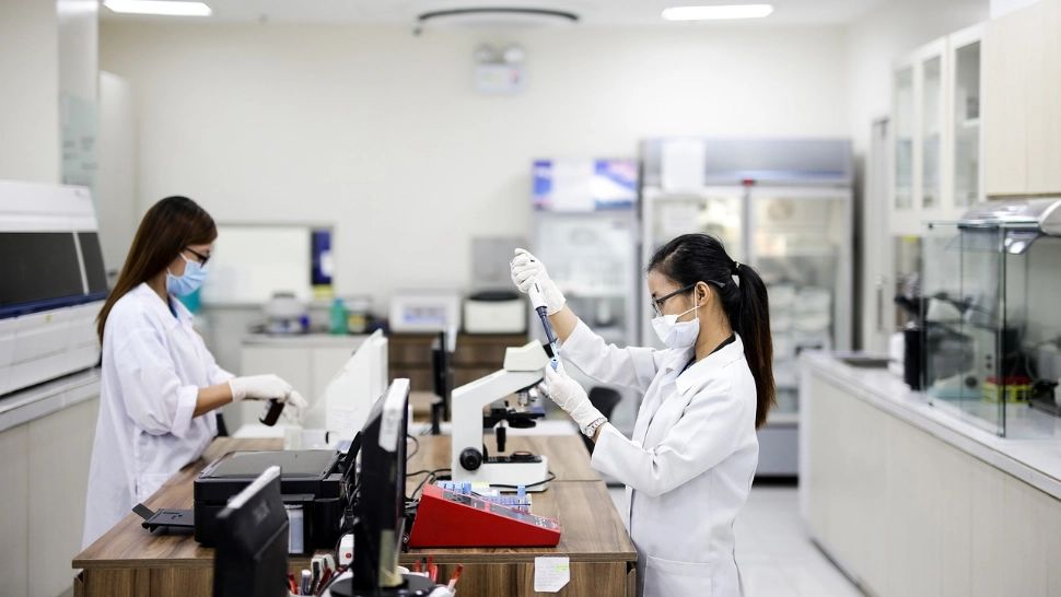 Creștere alarmantă a bolilor reumatice în rândul tinerelor generații din România. Avertismentul medicilor