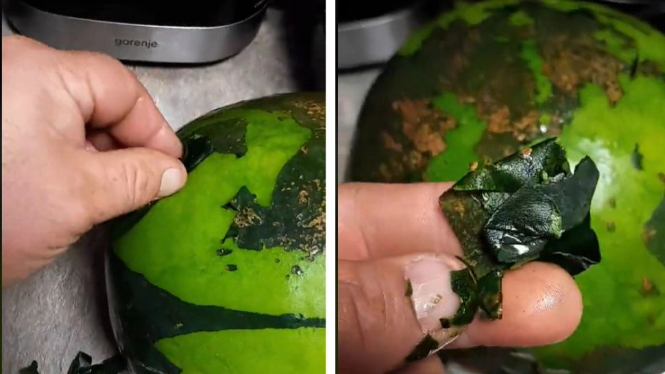 Descoperire șocantă a unui român după ce a luat un pepene de la supermarket: Coaja a început sa se „dezlipească” la spălat