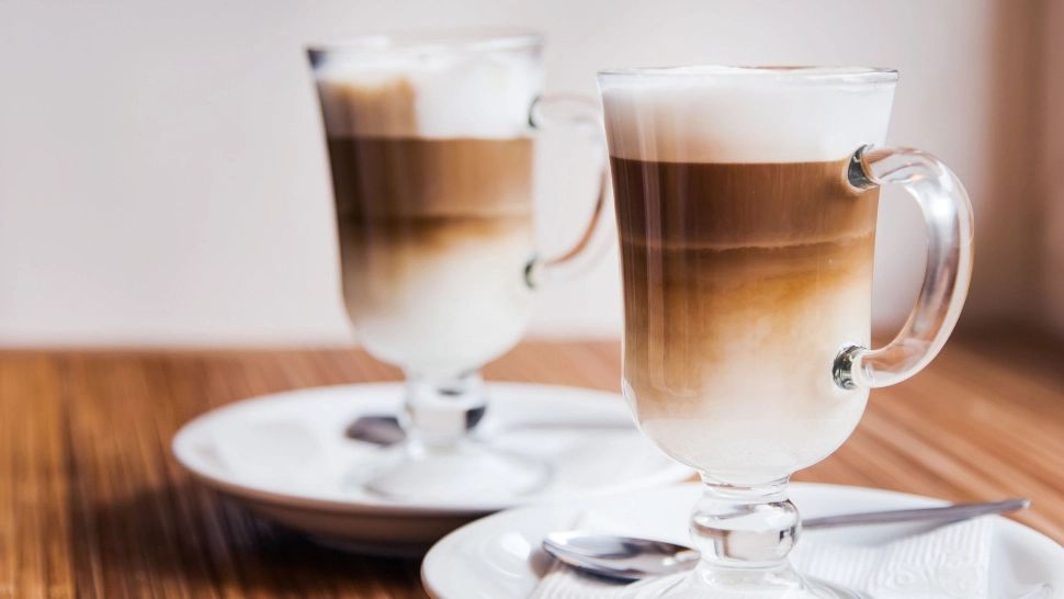 Halucinant: cafeaua și cappucino, mai scumpe în România, decât în Spania sau Italia. Cum se explică asta