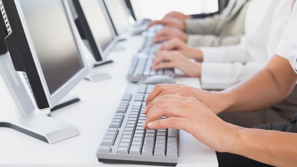 Nu lăsa statul să te surpindă! Cum poți afla online VECHIMEA ÎN MUNCĂ: principalii pași de urmat