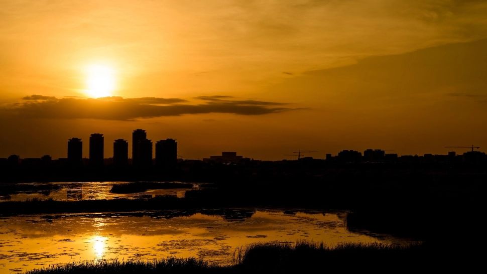 Temperaturi CANICULARE și nopți tropicale, până pe 15 august, în Capitală. La cât vor ajunge maximele: aerul devine greu de respirat