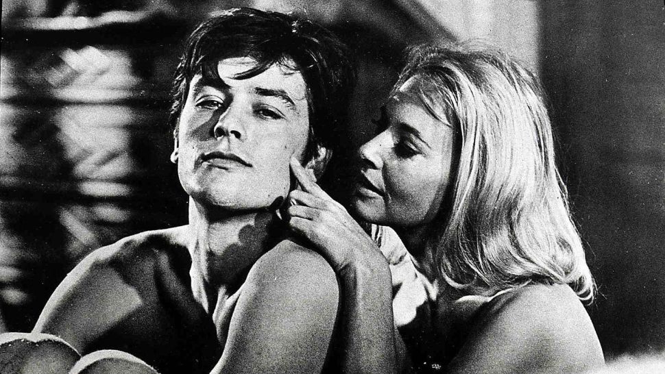 Noi imagini cu Alain Delon, cel mai frumos bărbat al anilor '60-'70. Actorul apare în filmări alături de fiul său - FOTO/VIDEO