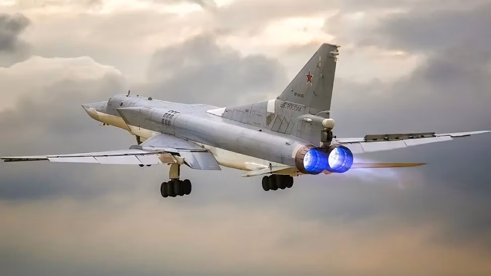 Un bombardier supersonic rusesc Tu-22M3 s-a prăbuşit deasupra Siberiei. Care a fost motivul, potrivit primelor informații