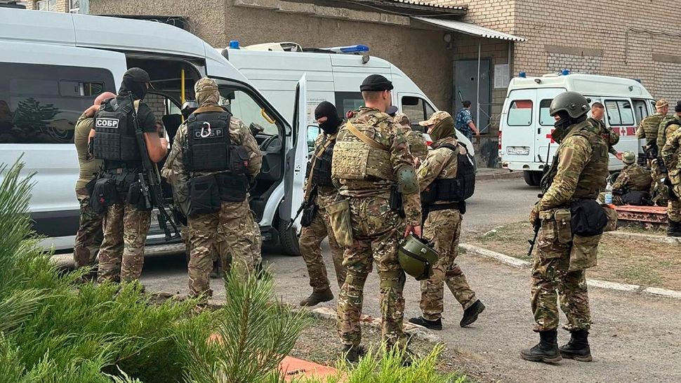 Teroare într-o închisoare din Rusia: Șapte morți în urma unei luări de ostatici. Gruparea jihadistă Stat Islamic, suspectă de această acțiune