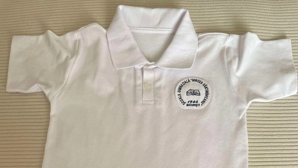 Sunt sau nu sunt obligatorii uniformele școlare? Prevederile legale care nu îi obligă pe elevi să vină mereu în uniformă