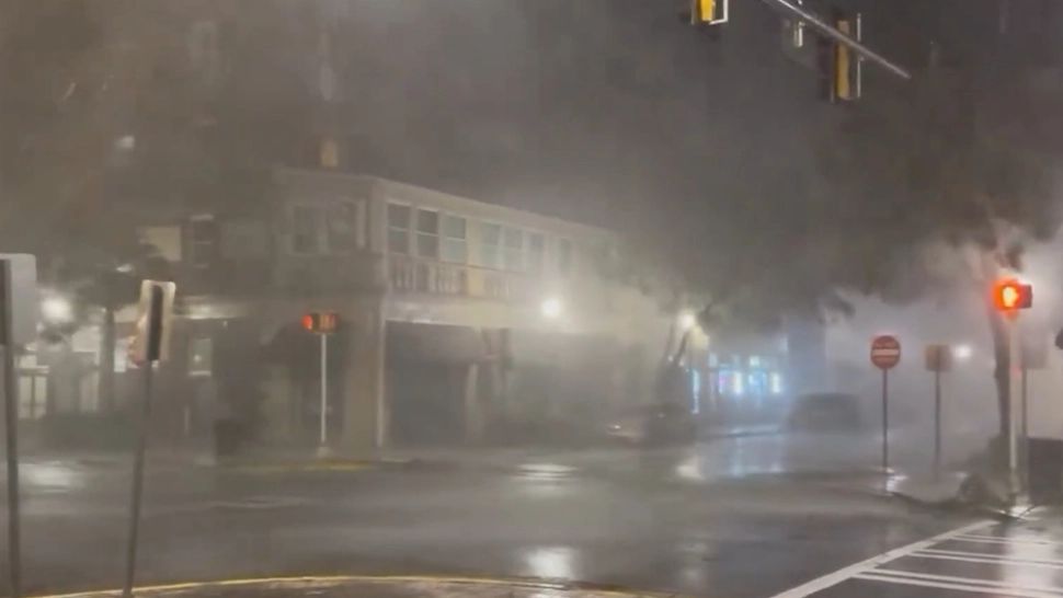 SUA se pregătesc pentru uraganul Helene! Potopul a fost încadrat la categoria patru din cinci ca intensitate