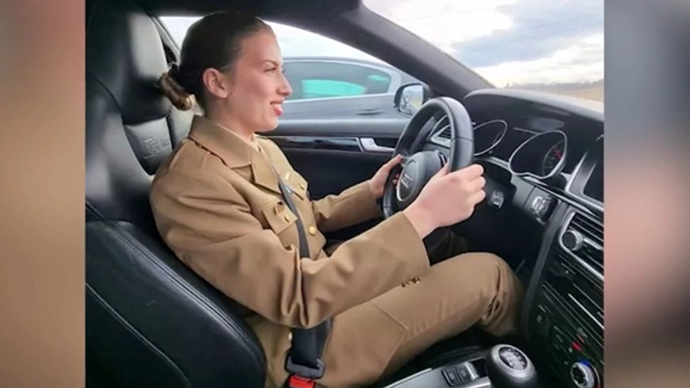 Scandal la o unitate militară din Iași. Soldat, filmat la volan fără permis: imagini halucinante