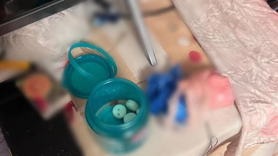 Doi fraţi din Vrancea, arestaţi pentru trafic şi deţinere de droguri. Substanțele interzise, vândute în Constanța și Galați, inclusiv la concerte