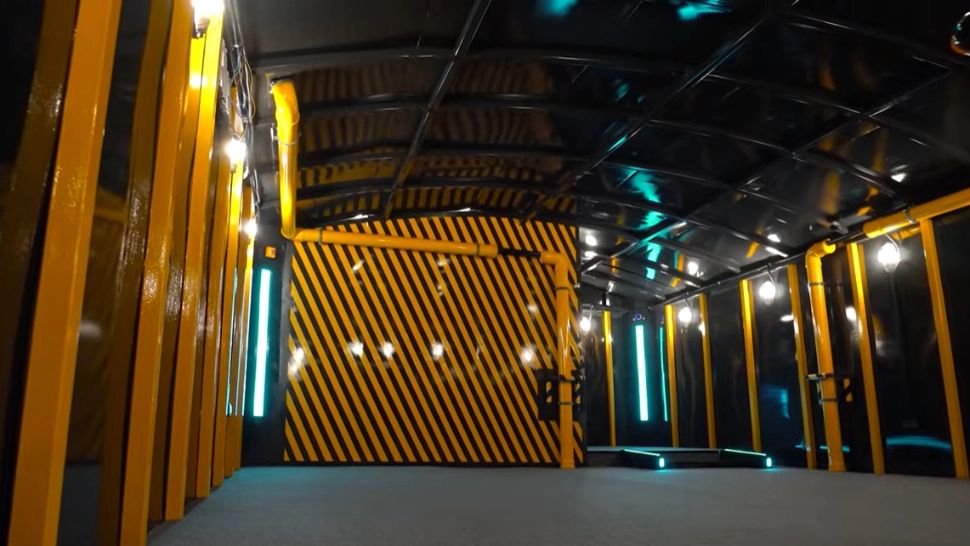 Un român și-a făcut bunker antiatomic în curtea casei. Constructorul inventiv a filmat întreg procesul și a uimit tot internetul