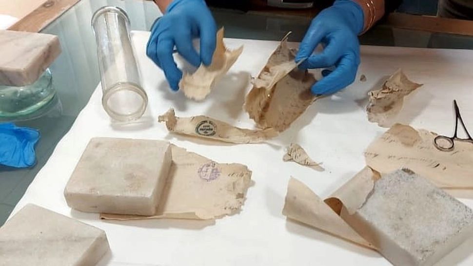 Capsulă a timpului sigilată în apropiere de Timișoara, deschisă după mai bine de 130 de ani. Ce mesaj au descoperit specialiștii?