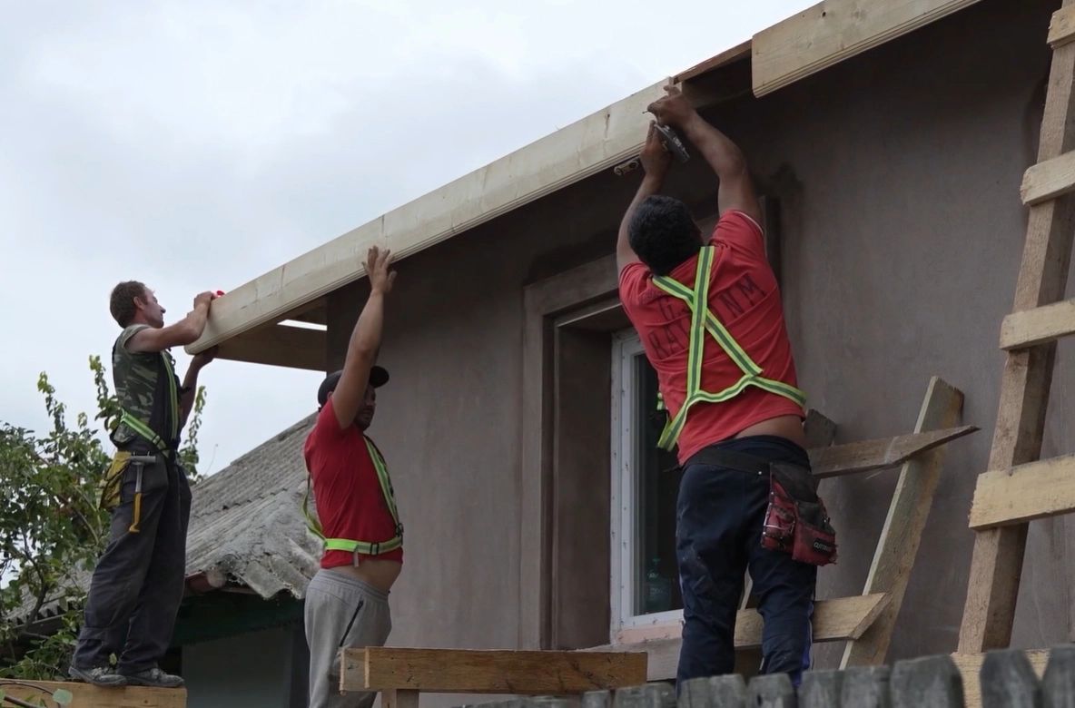 Cum pot lua românii 30.000 de lei de la stat să îşi modernizeze locuinţa