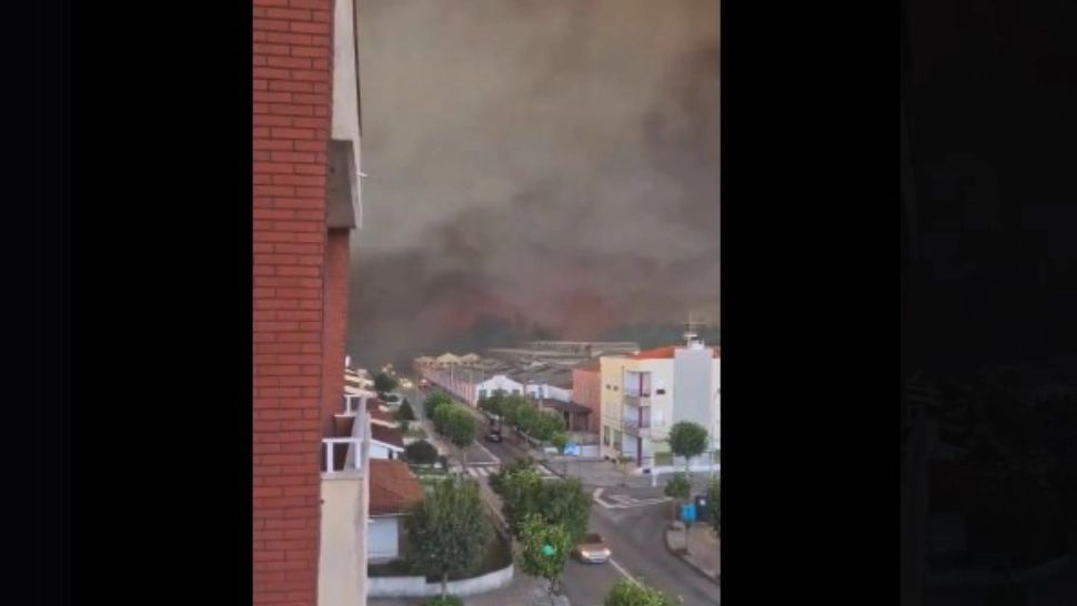 7 morți și 40 de răniți în urma incendiilor de vegetație din Portugalia - VIDEO
