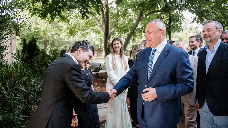 Nicușor Dan a bătut palma cu Nicolae Ciucă pentru referendumul convocat de primarul general