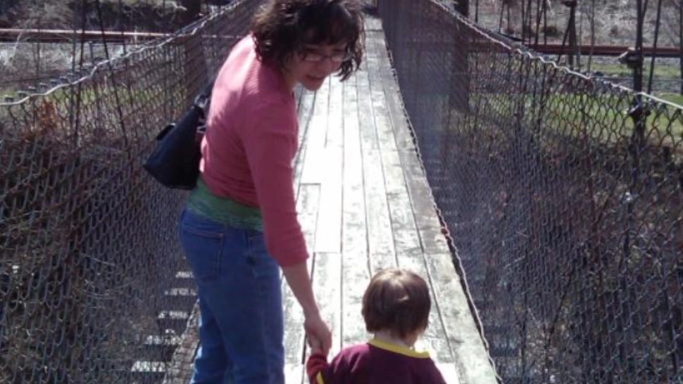 Descoperire șocantă: O femeie a aflat după 12 ani că fiul ei este, de fapt, fiul altcuiva