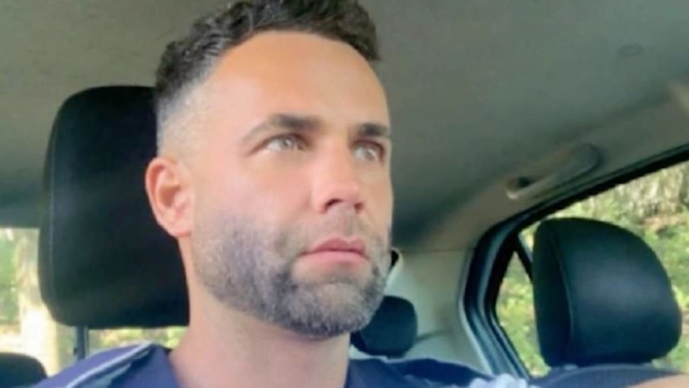 Un polițist prins drogat la volan, condamnat pentru VIOL. Trecutul infracțional al agentului-stripper - FOTO