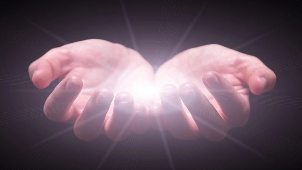 Zodia care va renaște după Eclipsa de Soare în Balanță: se va bucura de protecție divină iar karma va fi de partea sa. Cine sunt norocoșii