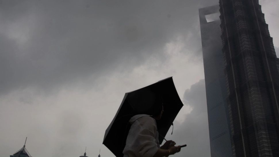 Ce este "RÂUL ATMOSFERIC", fenomenul meteo care aduce potopul deasupra României. Explicațiile climatologului Mircea Duțu