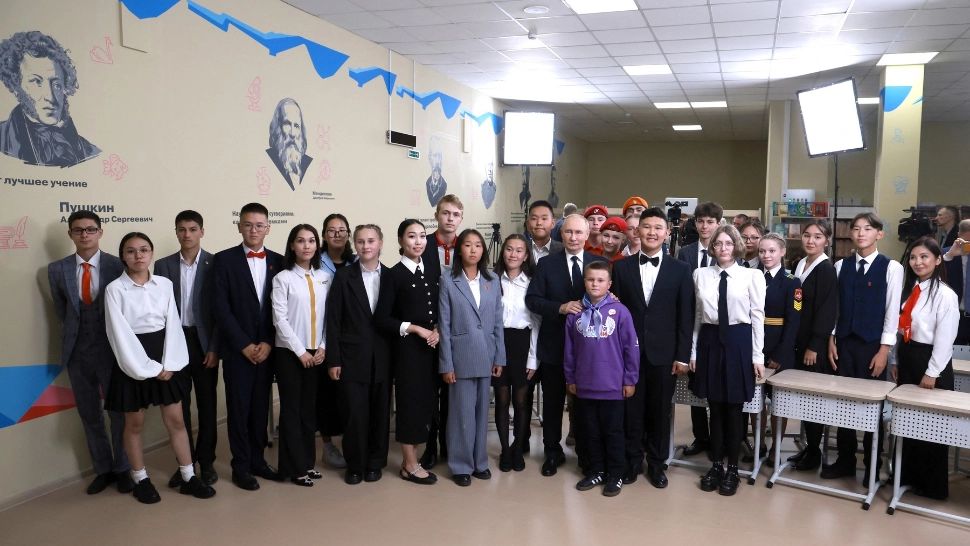 Propaganda rusă nu are limite! Mesajul halucinant transmis de Putin elevilor în prima zi a noului an școlar: Nu am avut un asemenea ritm de mult timp