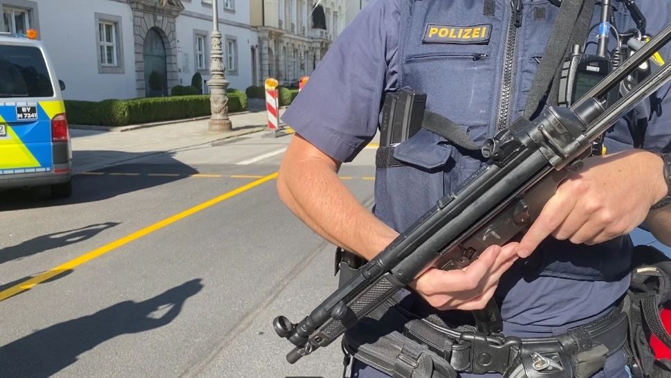 Atac armat la Munchen, în apropierea Consulatului General al Israelului. Suspectul a fost împușcat
