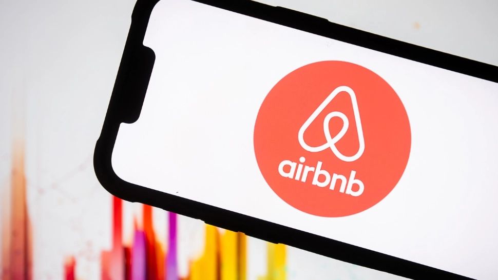 Cele mai des întâlnite înșelătorii pe Airbnb. La ce trebuie să fii atenta, pentru a nu deveni victimă, indiferent dacă ești turist sau gazdă