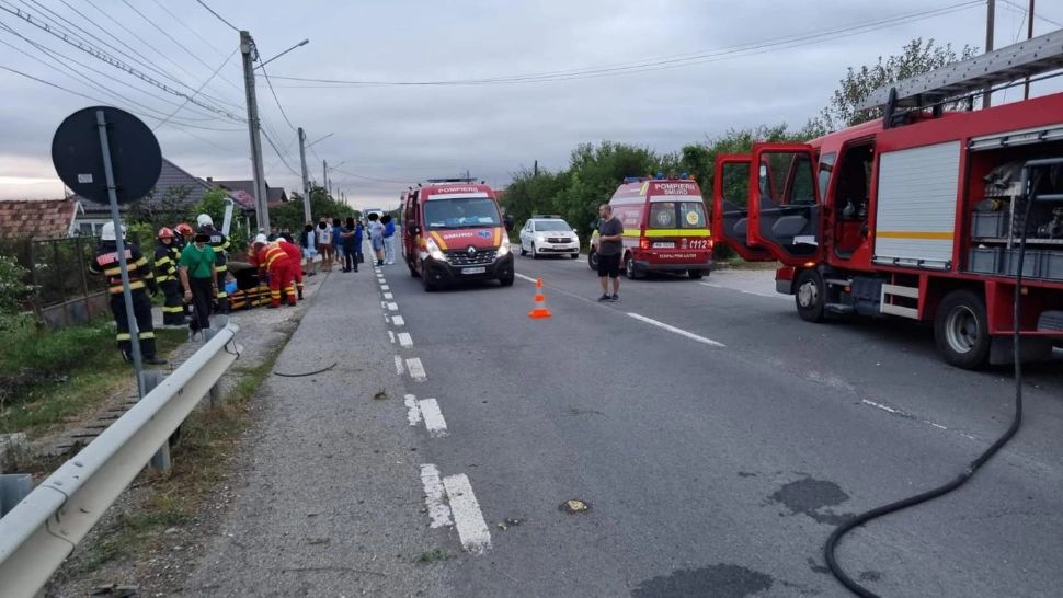 Fetiță de doar 4 ani, spulberată pe șosea de un tânăr șofer de 20 de ani