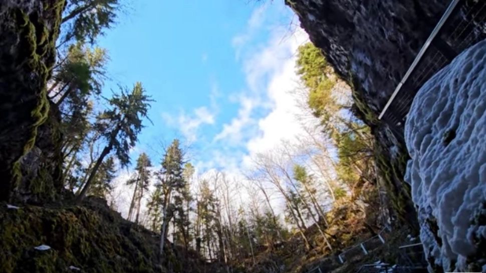 Ghețarul de la Scărișoara s-a topit într-un an cât în zece. Ce spun specialiștii