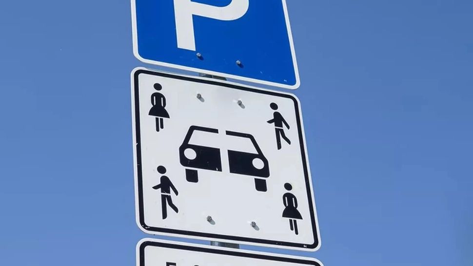 Atenție, șoferi! Indicatorul rutier care te „usucă” de bani. Ce riști dacă îl ignori | FOTO