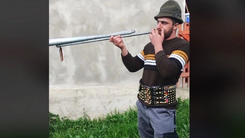 Dramă pentru familia românului de 25 de ani mort în Italia. Lui Simon i-a căzut un copac în cap